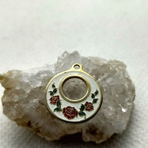 Jewelry - Porcelain white‎ enamel pink red roses floral scene pendant